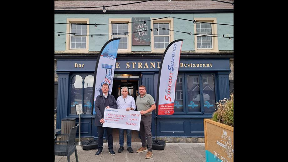 Martin McMahon, Starcrest Seafood, MArk Ballantine, RNLI Sligo Bay and Johnson Byrne, The Strand Bar, Strandhill
