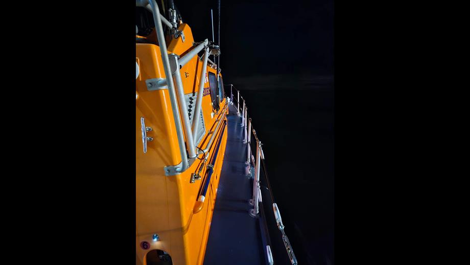 Girvan Lifeboat at night.