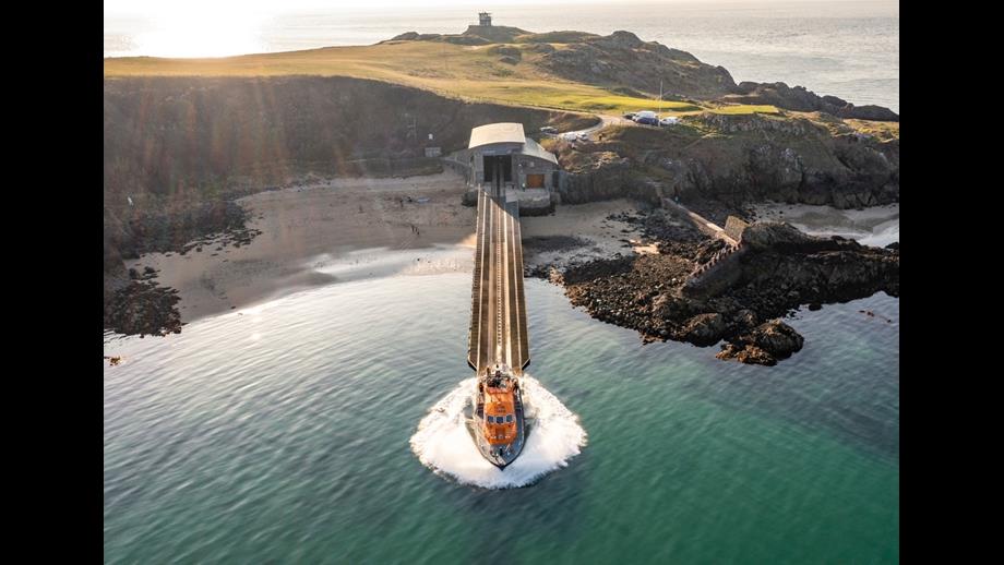 Porthdinllaen Lifeboat launching