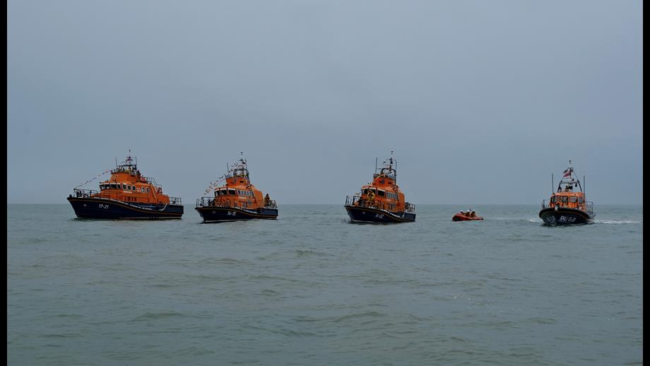 From left to right: 17-21 Newhaven Lifeboat, 14-15 Eastbourne’s relief lifeboat, 14-02 Eastbourne lifeboat, D-876 Eastbourne D-Class, 13-28 Hasting’s lifeboat