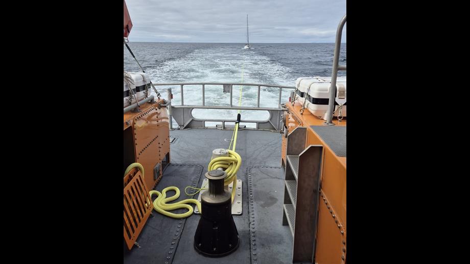Casualty vessel under tow