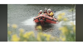 RNLI crew in D Class