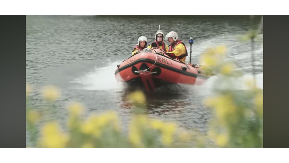 RNLI crew in D Class