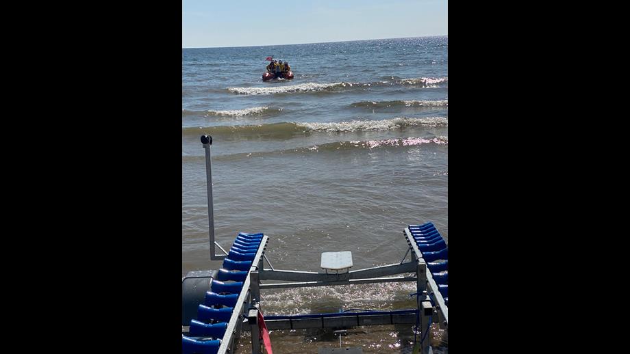 Port Talbot RNLI launching to a partially deflated dinghy