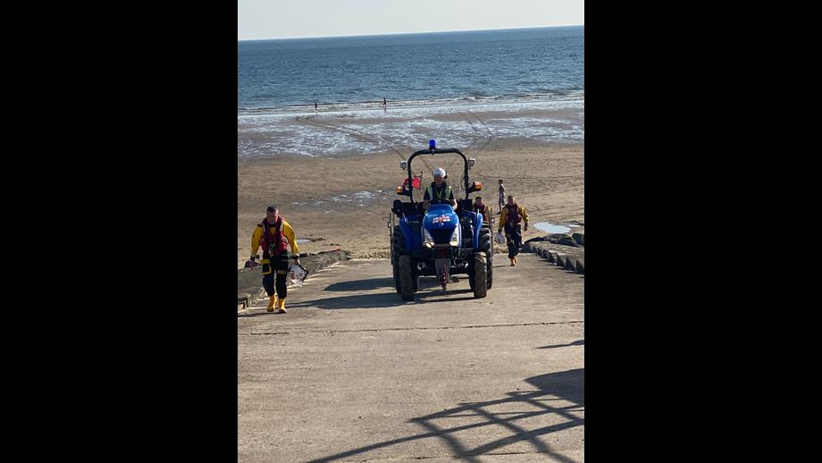 Port Talbot RNLI returning for recovering after a long hot service 