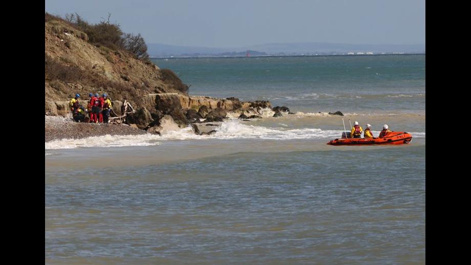 RNLB Norman Harvey close inshore