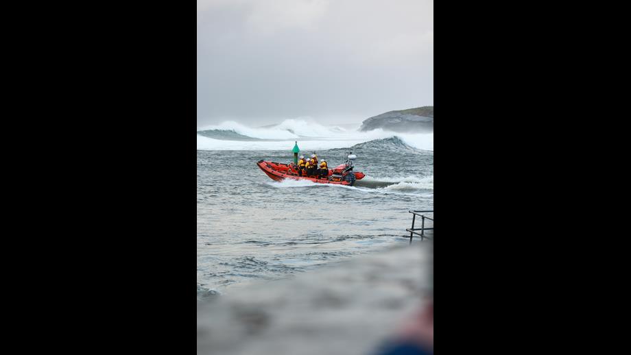 Bundoran RNLI battling rough seas to reach a swimmer in distress.