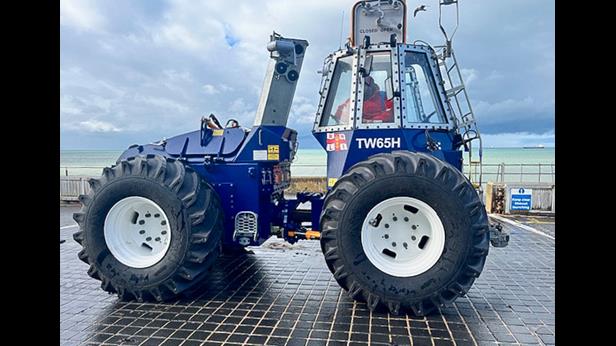 The new tractor will launch and recover Margate RNLI's B class lifeboat (RNLI Margate)