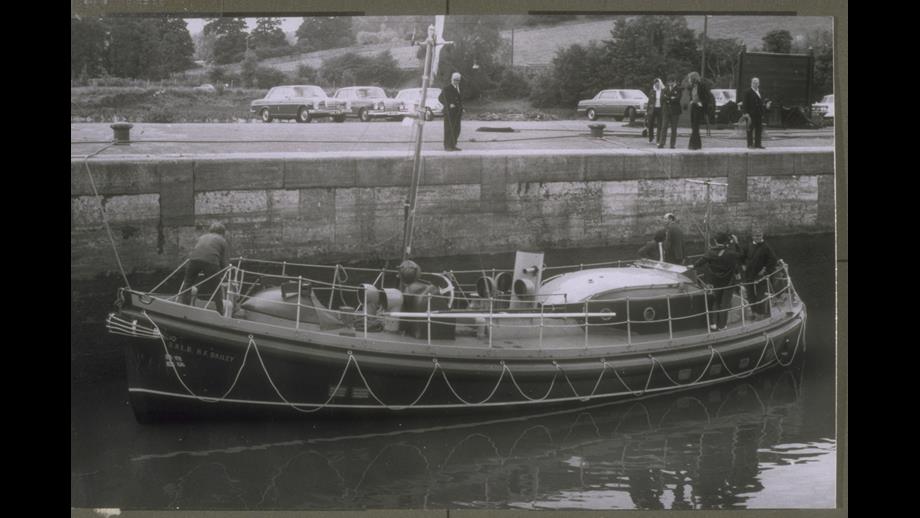 Cromer station. ON 777.Watson Motor class. 'H F Bailey' Lifeboat bow view moored at quayside. Part of the Grahame Farr Archives.