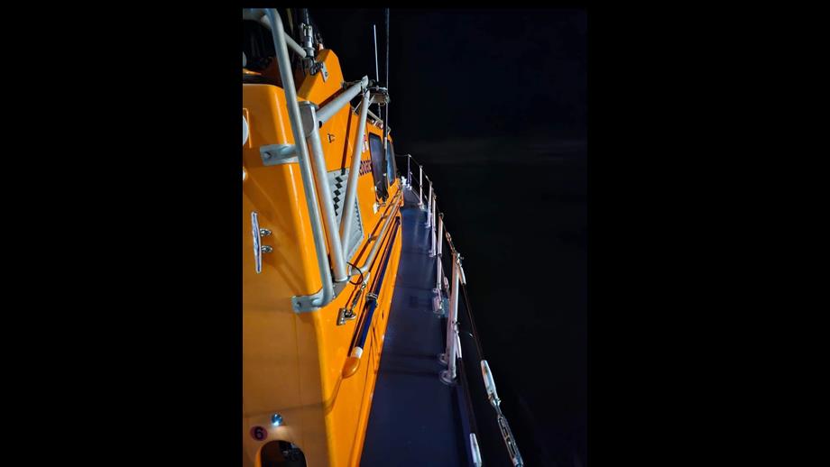 Girvan Lifeboat at night
