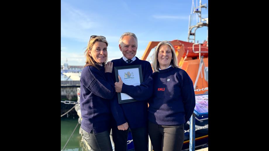 Charlie Anderson with his Vellum, pictured with crew members Katie and Jo