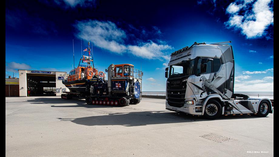 RNLI’s Shannon Class all-weather lifeboat and the Shannon Launch and Recovery System (SLARS) with the Scania 770S truck.