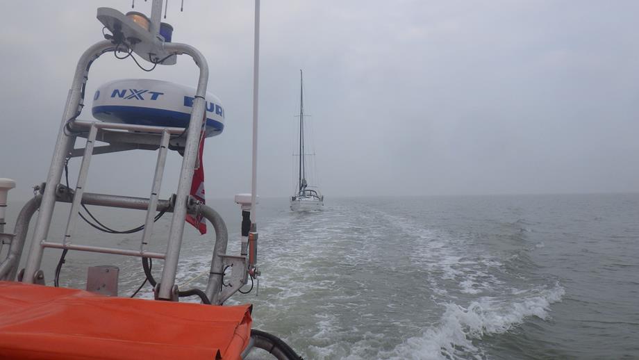 On tow behind the Atlantic 85