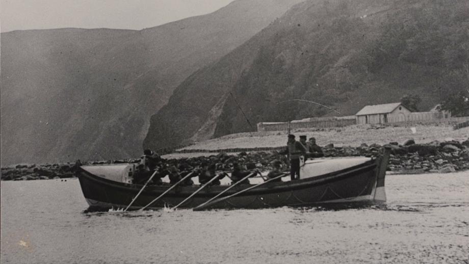 Lynmouth lifeboat Louisa in 1903
