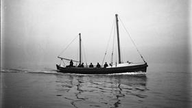 Black and white image of Dun Laoghaire lifeboat, Dunleary (Civil Service No.7), while on trials