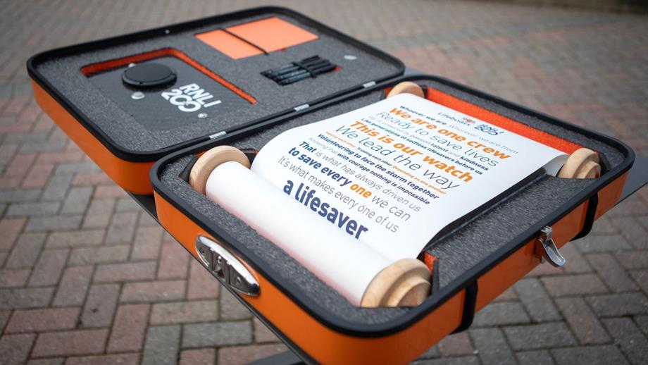 RNLI 200 Scroll and Case
