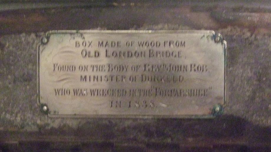 Lid of a snuff box owned by the Reverend John Robb