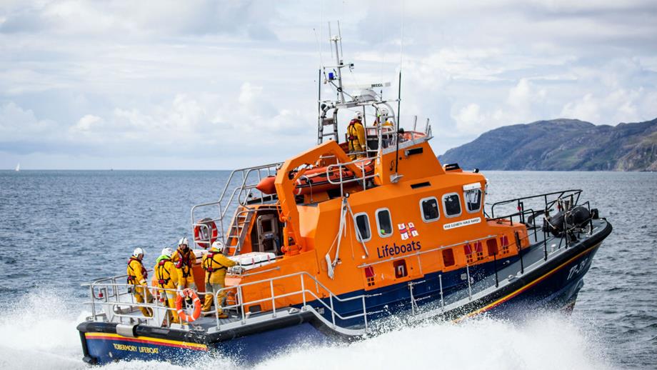 Toberymory’s Severn class lifeboat powering through waves