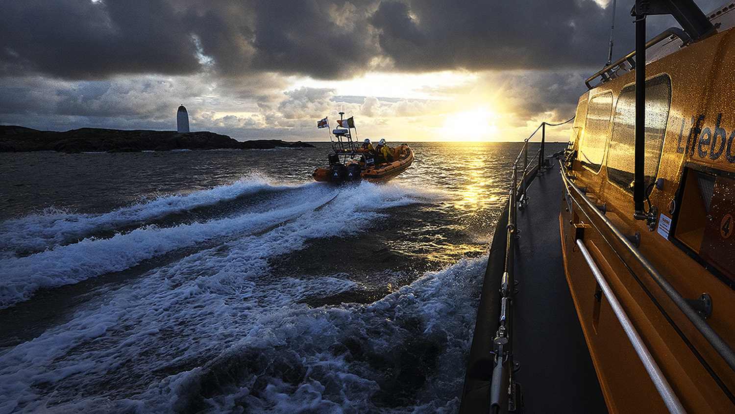 Clifden’s Atlantic 85 inshore lifeboat from the deck of the Shannon class all-weather lifeboat. 