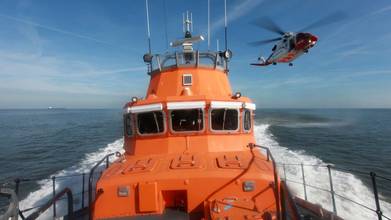 Tynemouth RNLI training exercise with the Coastguard rescue helicopter