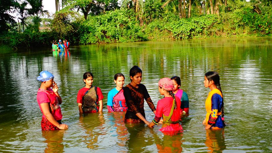 SwimSafe instructor training in a pond in Bangladesh