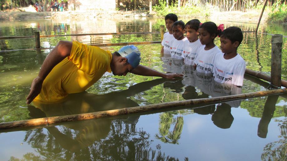 Children learning to swim with SwimSafe